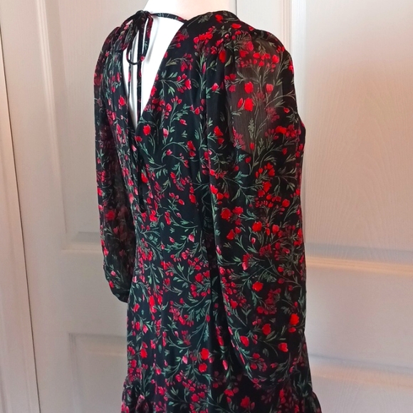 🌲🌹Calvin Klein Black & Red Floral Holiday Christmas Chiffon Dress Size 4 - Picture 9 of 13